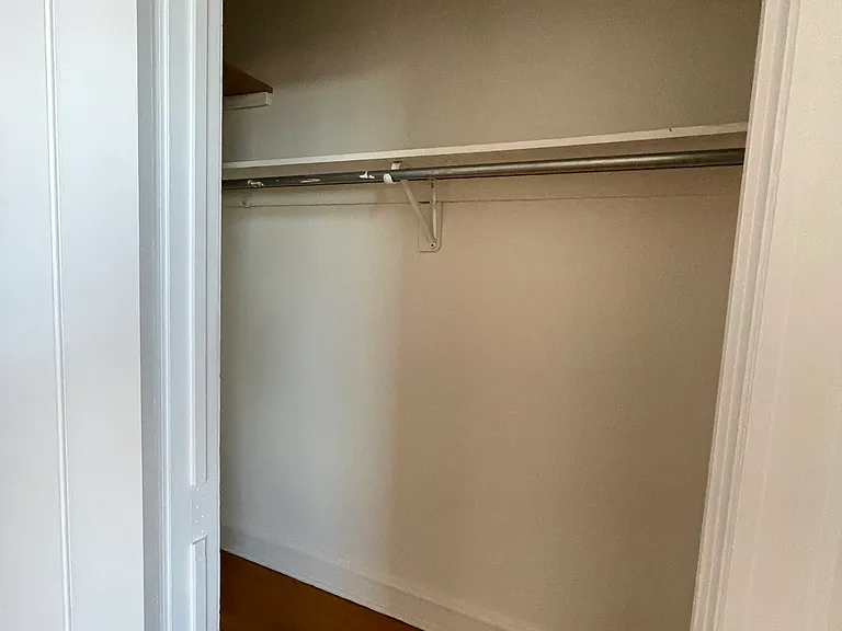 5154 N Clark St #337 — Photo 6