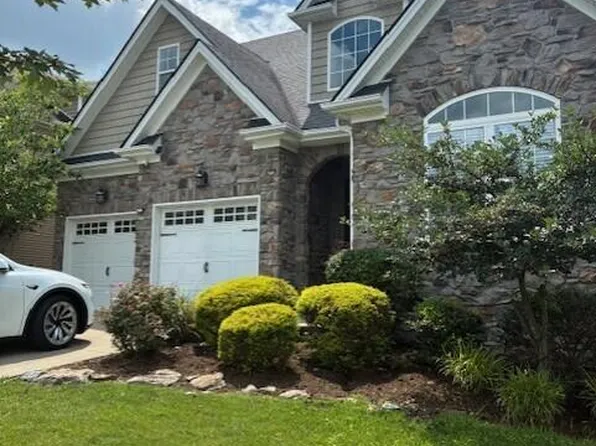 2315 Patchen Wilkes Dr, Lexington, KY 40509