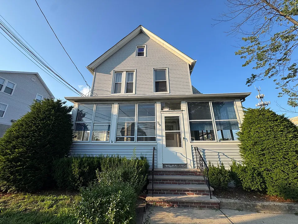 339 Valley Brook Ave #1E