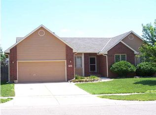 714 N Cedar Park St, Wichita, KS 67235