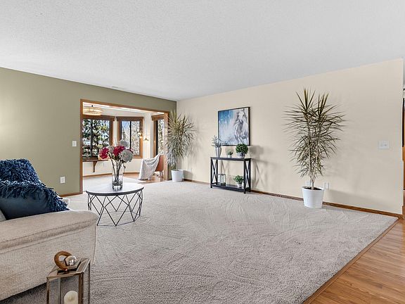 3rd image of 111 Imperial Dr W APT 106