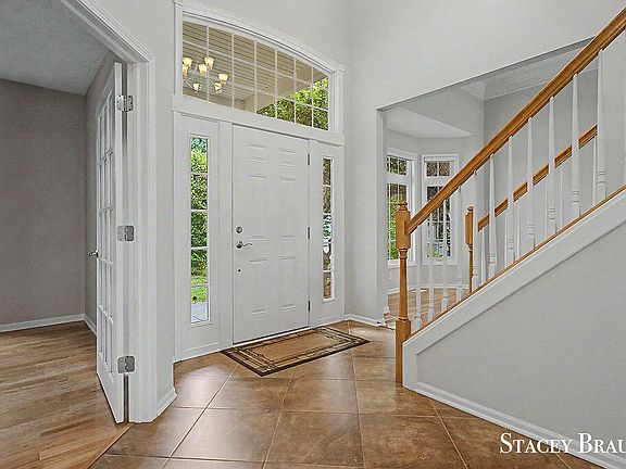 4th image of 5420 Clemwood Ct SE
