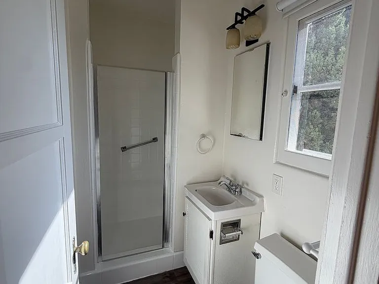 3633 Dove Ct — Photo 8