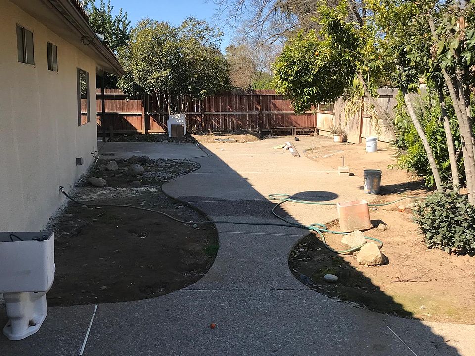 2nd image of 941 Sierra Ave