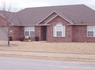 535 Nelson Ct, Pea Ridge, AR 72751