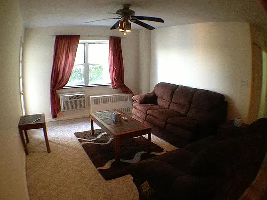 Sold by United National Realty Group | media 40