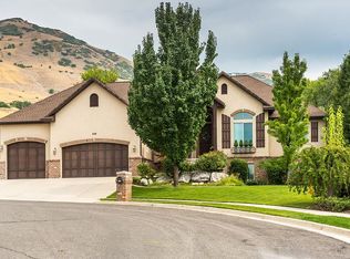 492 E 500 N, Centerville, UT 84014