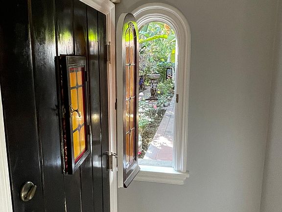 5th image of 1242 N El Centro Ave