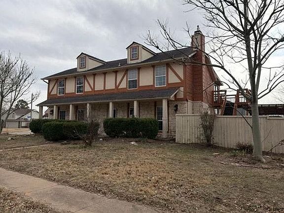 2nd image of 1601 W Inglewood St