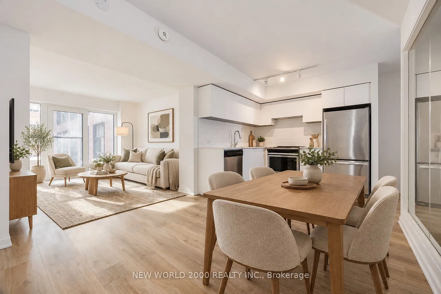 3 bed, $2,450 — Photo 1