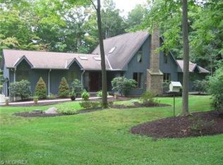 9805 Breckenridge Dr, Chardon, OH 44024