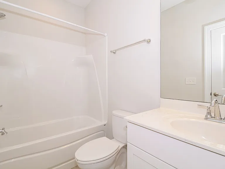 195 Highlands Glen Dr — Photo 14
