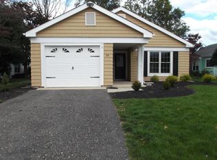 34 Gladstone Ave, Manchester, NJ 08759