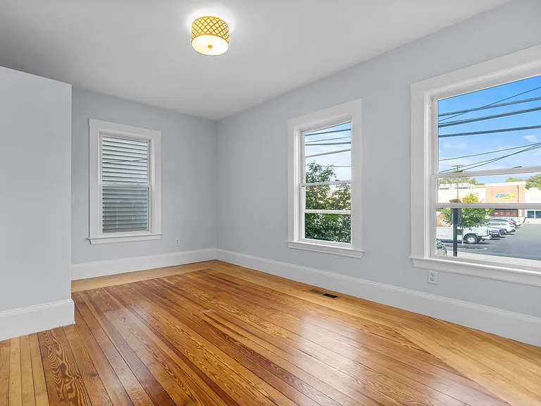 98-100 Elm St #1 — Photo 10
