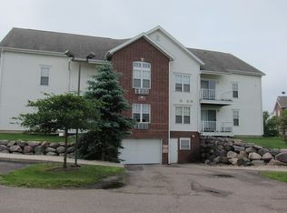 33 Grand Canyon Dr #A, Baraboo, WI 53913