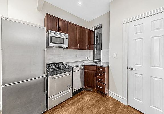 4th image of 443 E 78th St #2K