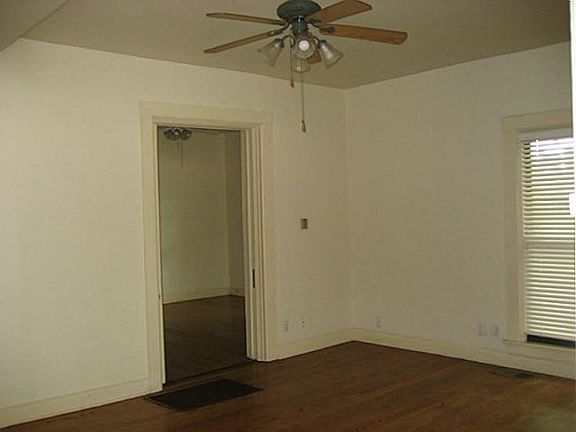 4th image of 4708 Collinwood Ave #4710