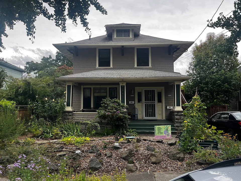 3416 SE 9th Ave