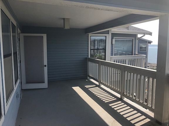 3rd image of 651 SE Bayshore Dr Unit C302