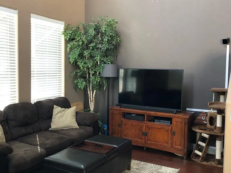 11075 International Dr — Photo 3