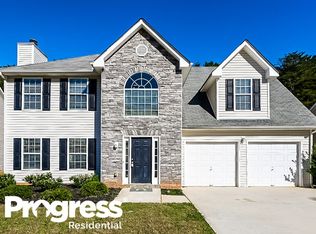 208 Millstone Dr, Hampton, GA 30228