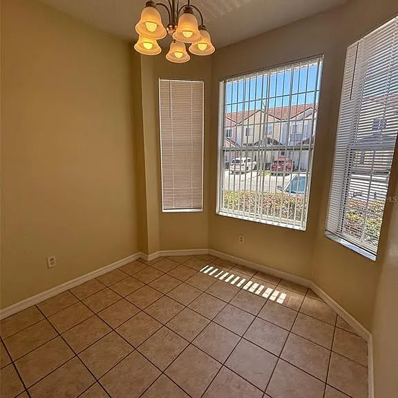 1237 S Beach Cir — Photo 5