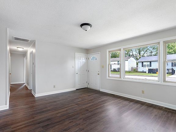 5th image of 507 Orange St