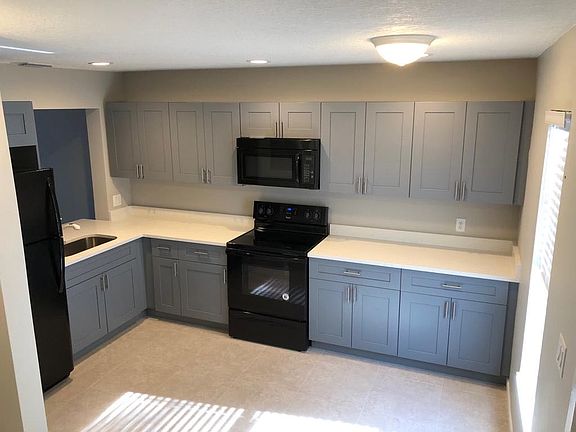 2nd image of 5190 Breckenridge Pl APT 52
