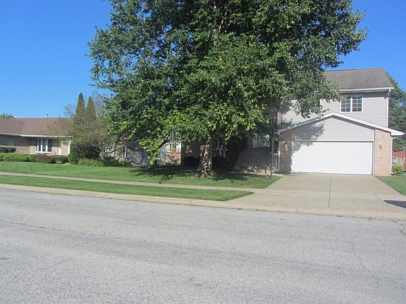 2nd image of 1409 Cozy Ln