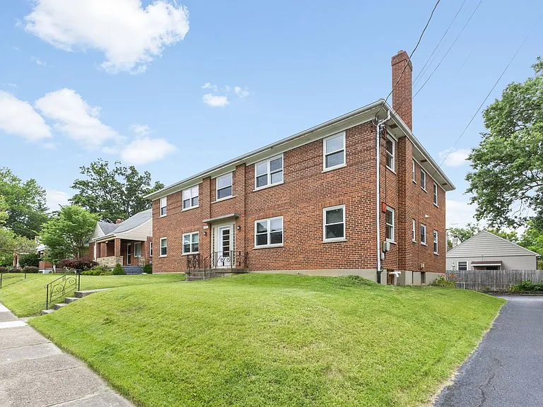 Oakley- Charming 4 family and desirable street — Photo 10