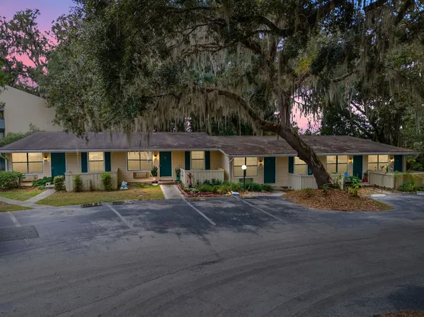 2490 SW 14th Dr APT 21, Gainesville, FL 32608