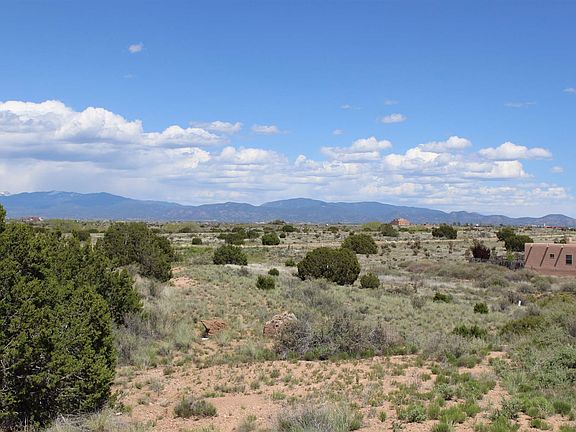 3rd image of 17 Calle Capulin