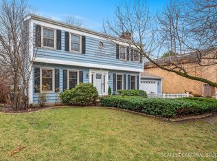 1524 Silver Maple Ct, Naperville, IL 60563