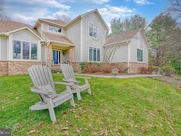 2103 Highland Ridge Dr, Phoenix, MD 21131