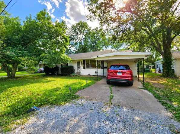 404 N Smith St, Carbondale, IL 62901
