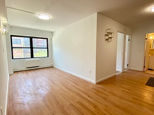 Rented by R New York | media 10