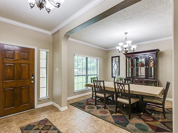 3rd image of 507 Oaks Grande Rd