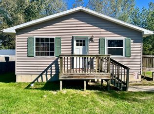 2739 New Hampshire St, Lake Station, IN 46405