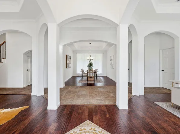 104 Quarry Lake Est, Liberty Hill, TX 78642