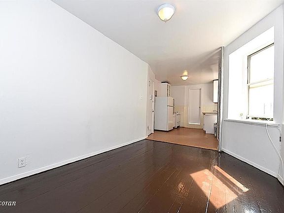 4th image of 184 Franklin St APT D6
