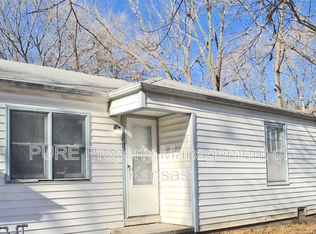 2813 SE Minnesota Ave, Topeka, KS 66605