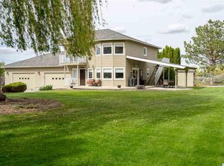 106807 E Badger Rd, Kennewick, WA 99338