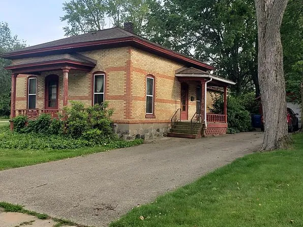 170 Grove St, Coopersville, MI 49404