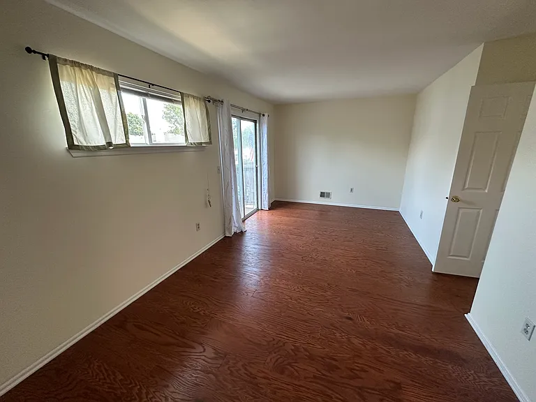 604 Wheatfield Ct #604 — Photo 14