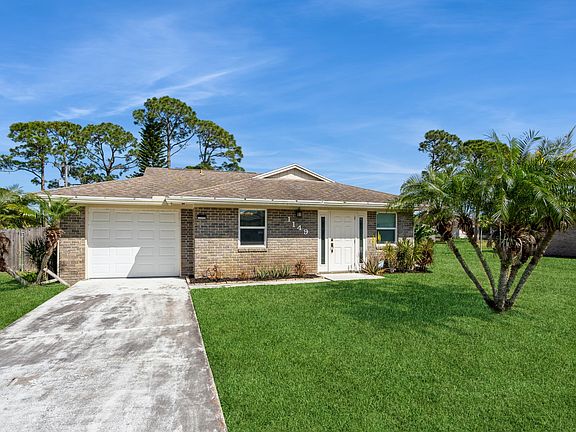 3rd image of 1149 SW Jennifer Avenue