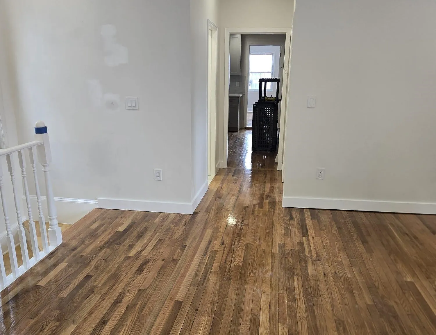 3 bed, 1.0 bath, 1200 sqft, $2,595 — Photo 4