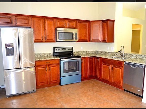 4th image of 8124 Woodsworth Dr