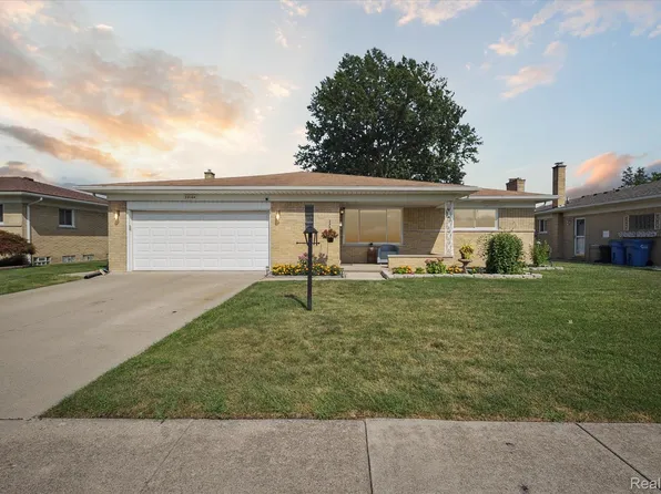 29164 Aline Dr, Warren, MI 48093