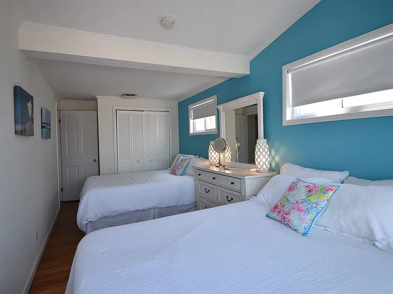 Dune Rd — Photo 16