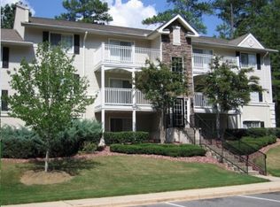 550 Hampton Park Dr, Hoover, AL 35216